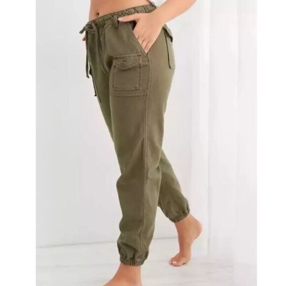 Aerie Double Pocket Utility Jogger Pant Olive Green - Picture 9 of 9
